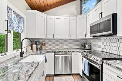 8 Sky View Road, North Smithfield, RI 02896 - Photo 5