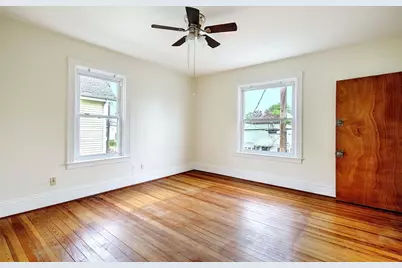 139 Hunts Avenue #1st, Pawtucket, RI 02861 - Photo 3