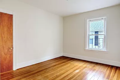 139 Hunts Avenue #1st, Pawtucket, RI 02861 - Photo 5