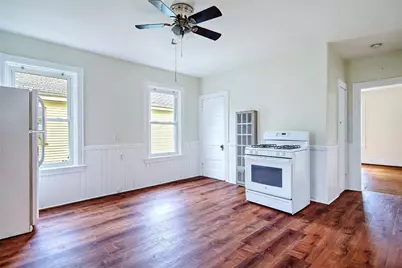 139 Hunts Avenue #1st, Pawtucket, RI 02861 - Photo 7