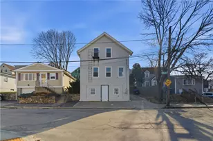 35 Gray St, Providence, RI 02909 - Photo 25