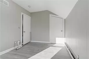 35 Gray St, Providence, RI 02909 - Photo 9