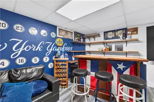 53 Peckham St, Pawtucket, RI 02861 - Photo 23