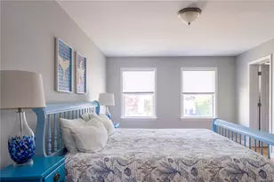 29 Crest St, Middletown, RI 02842 - Photo 9
