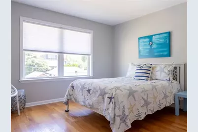 29 Crest Street, Middletown, RI 02842 - Photo 19