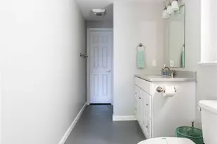 29 Crest St, Middletown, RI 02842 - Photo 17
