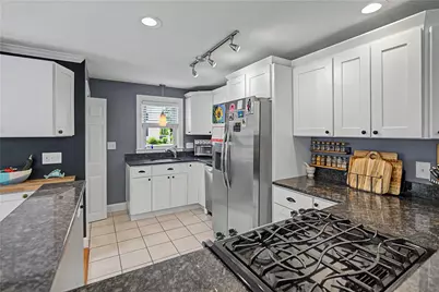 16 Edison Street, Warwick, RI 02889 - Photo 13
