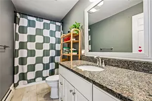 1061 Narragansett Blvd, Cranston, RI 02905 - Photo 27