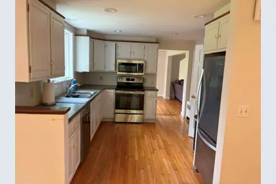 390 Indian Avenue, Middletown, RI 02842 - Photo 3
