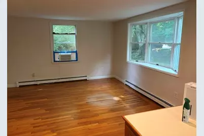 390 Indian Avenue, Middletown, RI 02842 - Photo 5