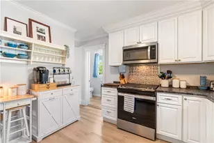 53 Edgewood Ave, Cranston, RI 02905 - Photo 15