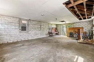 53 Edgewood Ave, Cranston, RI 02905 - Photo 31