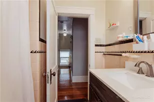 146 Garden St, Cranston, RI 02910 - Photo 33