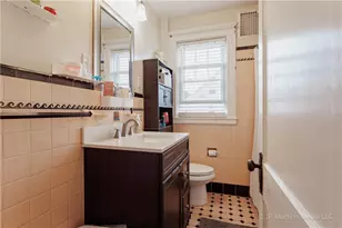 146 Garden St, Cranston, RI 02910 - Photo 29