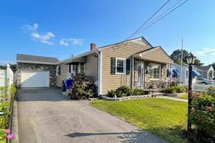 118 Balch St, Pawtucket, RI 02861 - Photo 1