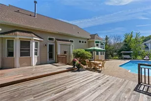 18 Quail Ridge Rd, Cranston, RI 02921 - Photo 3