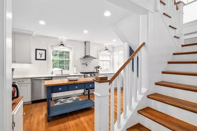 174 Kenyon Avenue, South Kingstown, RI 02879 - Photo 9