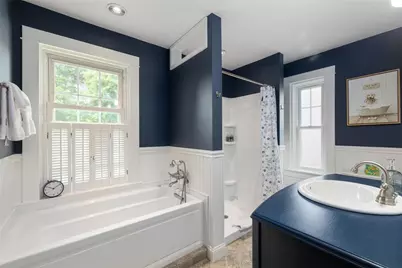 174 Kenyon Avenue, South Kingstown, RI 02879 - Photo 15