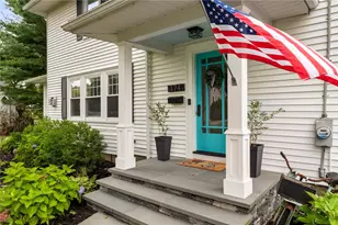 174 Kenyon Ave, South Kingstown, RI 02879 - Photo 1