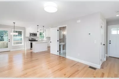 81 Cadora Avenue, Warwick, RI 02886 - Photo 9