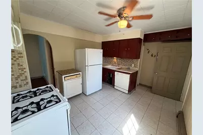 5 Brown Street, Pawtucket, RI 02860 - Photo 11
