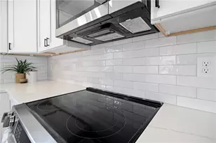 85 Croade St, Warren, RI 02885 - Photo 7