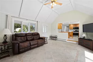68 Wisteria Dr, Coventry, RI 02816 - Photo 3