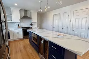 433 Wolcott Ave, Middletown, RI 02842 - Photo 9