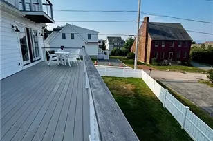 433 Wolcott Ave, Middletown, RI 02842 - Photo 11