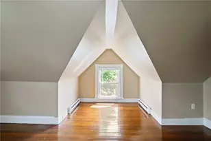 3 Thurston Ave, Newport, RI 02840 - Photo 27