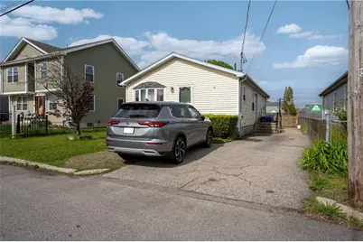 102 Kenmore Street, Pawtucket, RI 02861 - Photo 3