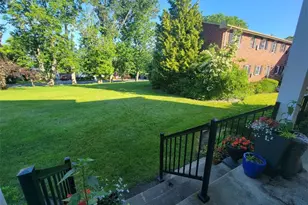 70 Carroll Ave, Newport, RI 02840 - Photo 13