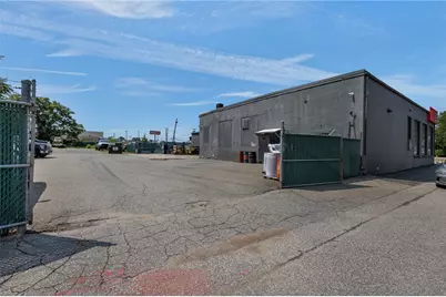 2258 Pawtucket Avenue, East Providence, RI 02914 - Photo 21