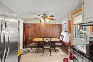7 Sherwood Ave, Coventry, RI 02816 - Photo 27