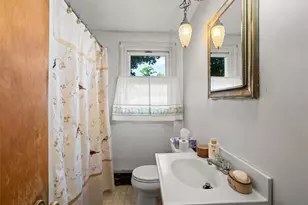 7 Sherwood Ave, Coventry, RI 02816 - Photo 17