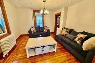 60 Dixon St, Newport, RI 02840 - Photo 5