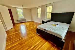 60 Dixon St, Newport, RI 02840 - Photo 7
