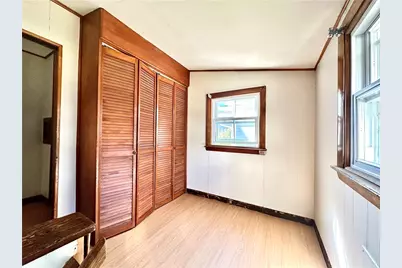 60 Dixon Street, Newport, RI 02840 - Photo 3