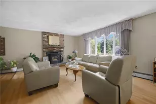 8 Eastward Dr, Lincoln, RI 02865 - Photo 9