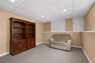 8 Eastward Dr, Lincoln, RI 02865 - Photo 29