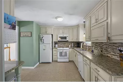 8 Eastward Drive, Lincoln, RI 02865 - Photo 5