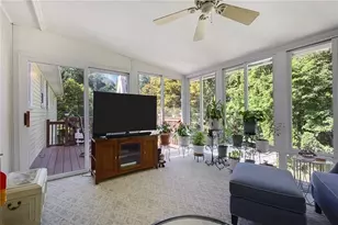 8 Eastward Dr, Lincoln, RI 02865 - Photo 13