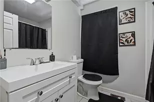 61 Joslin St, Providence, RI 02909 - Photo 11