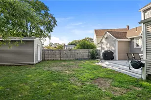 449 Pawtucket Ave, East Providence, RI 02916 - Photo 33