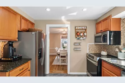 449 Pawtucket Avenue, East Providence, RI 02916 - Photo 17