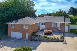 34 Cherry Hill Rd, Johnston, RI 02919 - Photo 3
