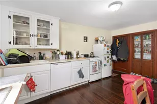 407 Benefit St, Providence, RI 02903 - Photo 9