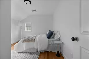 34 E Bowery St, Newport, RI 02840 - Photo 21