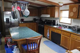 114 Sandy Bottom Rd, Coventry, RI 02816 - Photo 3