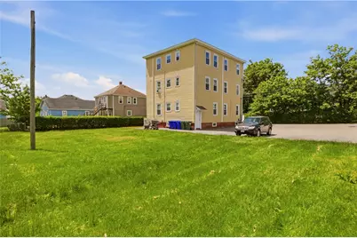 29 Prospect Street #3, Bristol, RI 02809 - Photo 17